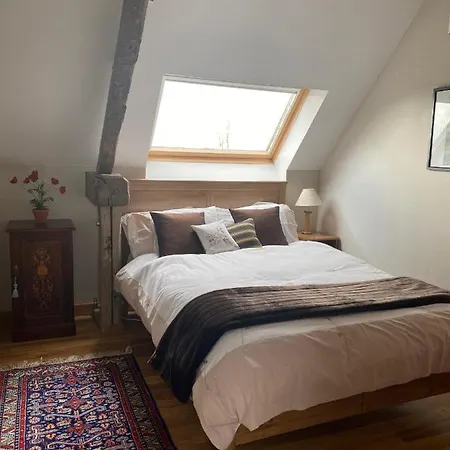 Entire Stay, La Gerouardiere *